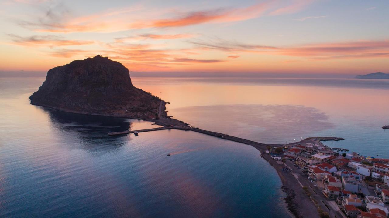 Kalnterimi Guesthouses Monemvasía المظهر الخارجي الصورة