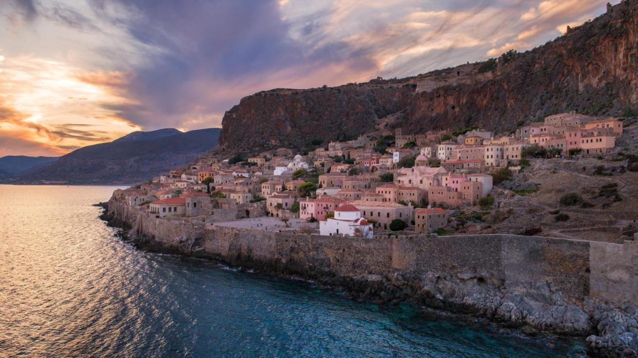 Kalnterimi Guesthouses Monemvasía المظهر الخارجي الصورة